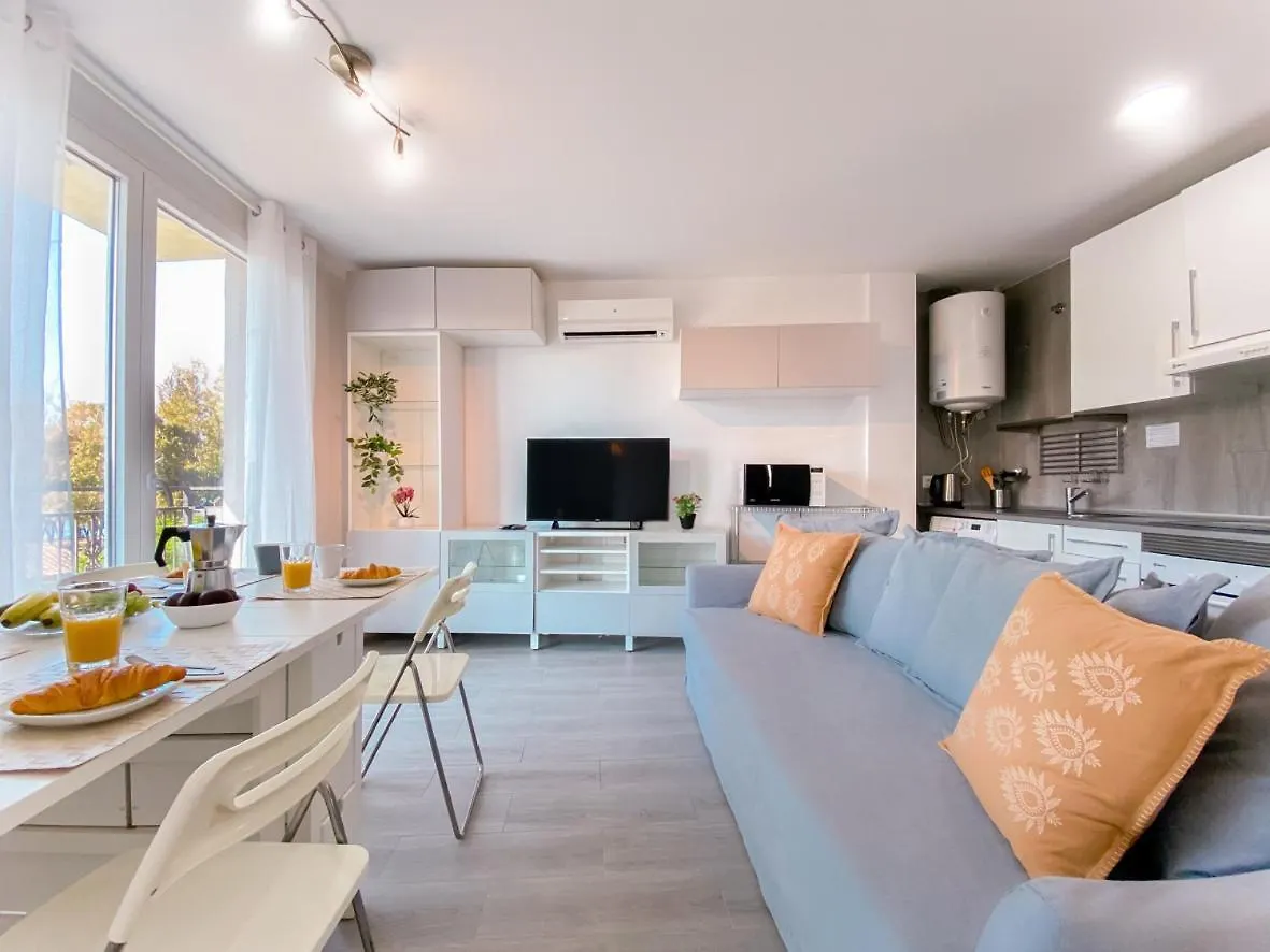 3 Rooms Pedregalejo Malaga location